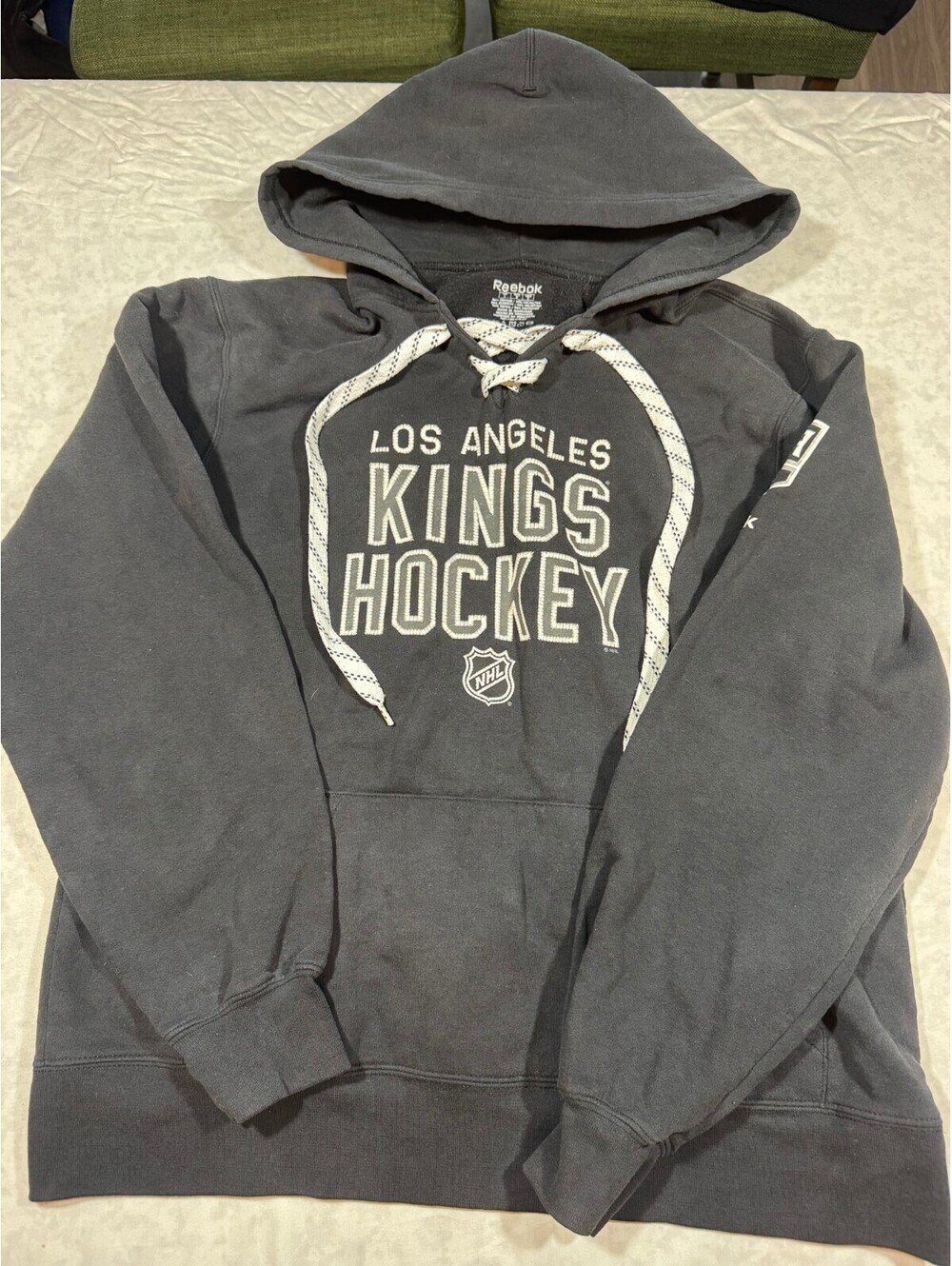 Reebok Los Angeles Kings Hockey Hoodie Mens L Black Lace Up NHL Pullover Vintage
